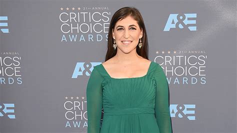 Mayim Bialik Says Getting Naked Is Not the Only Way to Feel ...